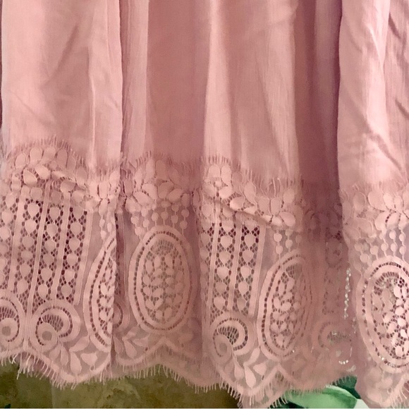 NWT! Sweet Feminine Pink Mauve Lace Cold Shoulder Top Sz 2X - Picture 4 of 10